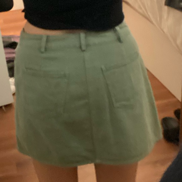 Forever 21 Green Skirt with Belt - Picture 3 of 6